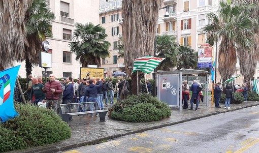 Funivie, prosegue lo sciopero, atteso l'incontro con il Prefetto: &quot;Chiediamo un tavolo al Ministero&quot; (FOTO e VIDEO)