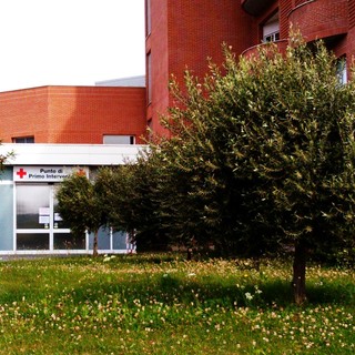 Ospedale di Albenga, i Cittadini Stanchi: "Tra l'inverno e il Covid-19 è prioritario riavere il Pronto Soccorso attivo H24"
