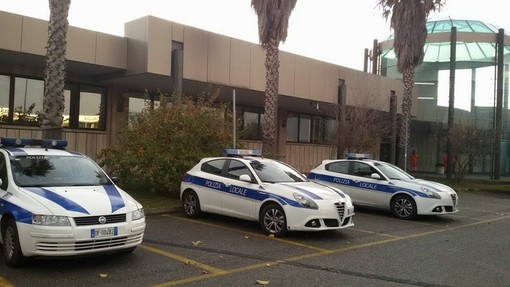 Albenga, la polizia locale interviene contro lo spaccio sul territorio