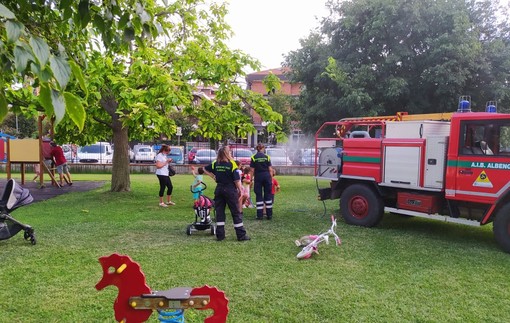 Albenga: “Gioco e Imparo al Peter Pan” per avvicinare i più piccoli all’educazione stradale e ambientale (FOTO) Albenga: “Gioco e Imparo al Peter Pan” per avvicinare i più piccoli all’educazione stradale e ambientale (FOTO)