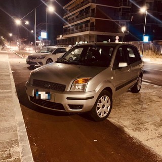 Savona, parcheggi abusivi sulla nuova ciclabile di via Nizza. Un lettore: "Situazione irritante"