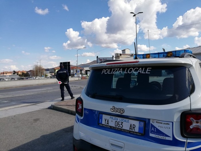 Green Pass e obbligo della mascherina, controlli della polizia locale di Carcare: 16 sanzioni Green Pass e obbligo della mascherina, controlli della polizia locale di Carcare: 16 sanzioni