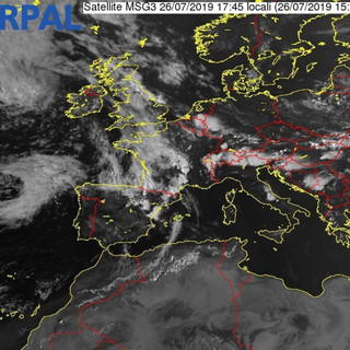 Nell’immagine lo scatto del satellite sul Mediterraneo alle ore 17.45.
