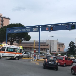 Savona, scontro tra moto e auto: un ferito al San Paolo