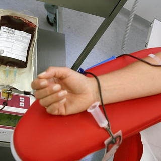 Coronavirus, donazioni di sangue: il punto della situazione in diretta dalle 17.00