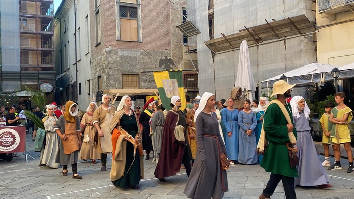 Albenga immersa nel Medioevo: quattro giorni di storia viva con il Palio Storico Albenga immersa nel Medioevo: quattro giorni di storia viva con il Palio Storico