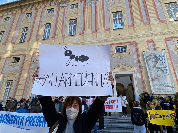 Torna in piazza De Ferrari la protesta contro le misure restrittive anti-Covid (FOTO e VIDEO) Torna in piazza De Ferrari la protesta contro le misure restrittive anti-Covid (FOTO e VIDEO)