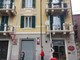 Savona, pali vicini alle finestre in corso Vittorio Veneto, il residente aspetta risposte dal comune: &quot;Nessuno ancora si è fatto vivo&quot; (FOTO)