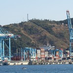 Tasse di ancoraggio e sulle merci prodotte dalla piattaforma Maersk: il Comune di Vado si affida ad uno studio legale Tasse di ancoraggio e sulle merci prodotte dalla piattaforma Maersk: il Comune di Vado si affida ad uno studio legale