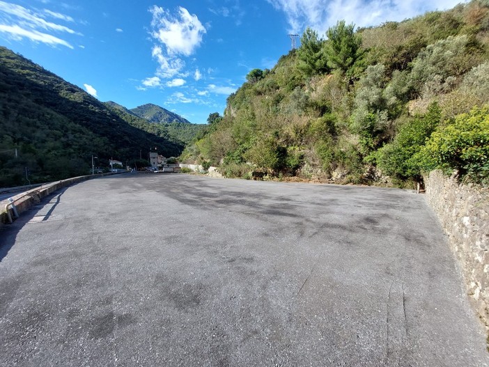 Zuccarello, il parcheggio in località Musella si amplia: 40 nuovi posti auto in arrivo Zuccarello, il parcheggio in località Musella si amplia: 40 nuovi posti auto in arrivo