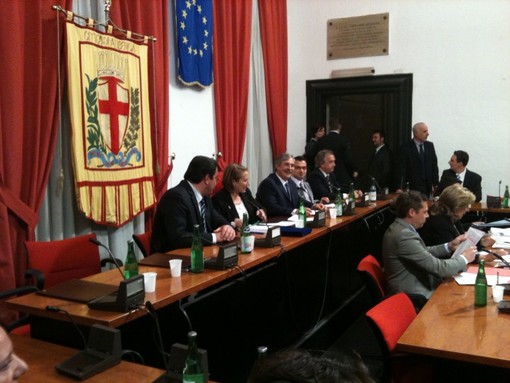 Albenga: il terzo sabato del mese diventerà quello degli “Amministratori in Piazza”