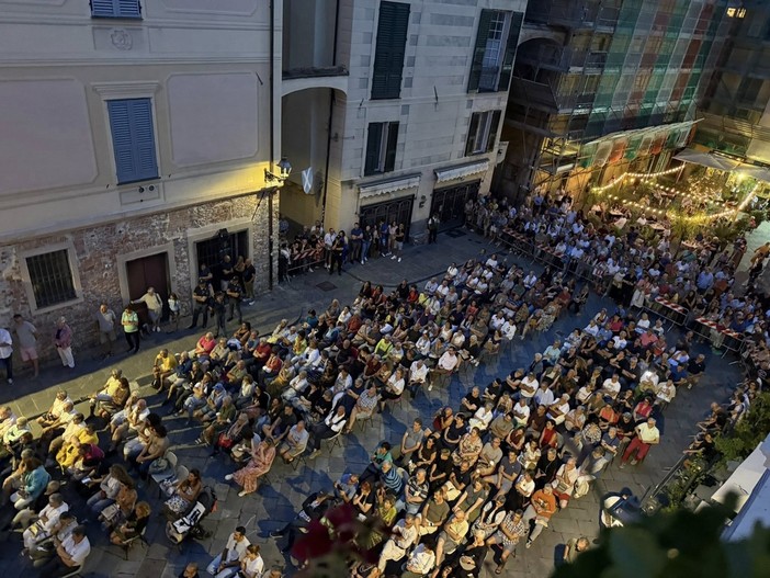 Albenga: "Note di solidarietà" per la Onlus Basta Poco Albenga: "Note di solidarietà" per la Onlus Basta Poco