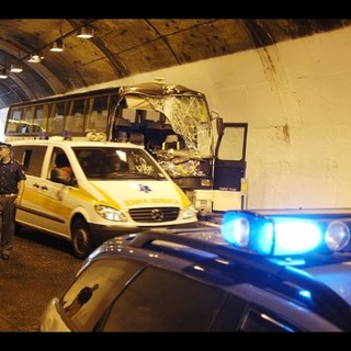 Strage sfiorata, ma sulla sicurezza nelle gallerie: silenzio