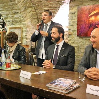 Libri da Gustare: grande successo per la premiazione di Vito e Pier Ottavio Daniele ad Acqui Terme Libri da Gustare: grande successo per la premiazione di Vito e Pier Ottavio Daniele ad Acqui Terme