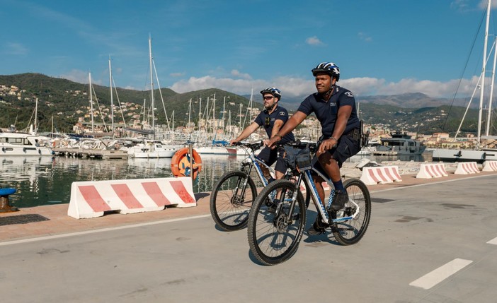 Varazze, prende il via il pattugliamento in bici della polizia locale Varazze, prende il via il pattugliamento in bici della polizia locale
