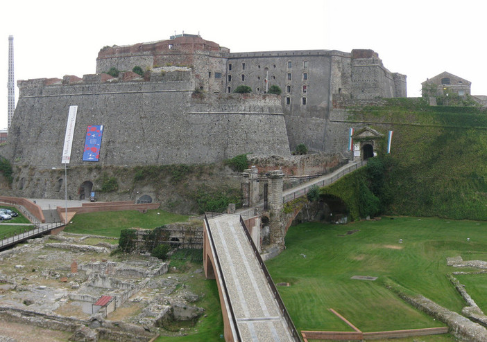 Rino Valido, “il cromista”, al Priamar di Savona dal 12 giugno Rino Valido, “il cromista”, al Priamar di Savona dal 12 giugno