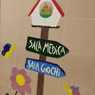 Pietra Ligure, l'ospedale Santa Corona inaugura il progetto che ha "colorato" ill Pronto Soccorso Pediatrico (FOTO)