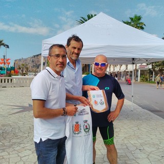 Partita la grande avventura di Piero Paltani, in bici da Finale a Capo Nord (FOTO E VIDEO)