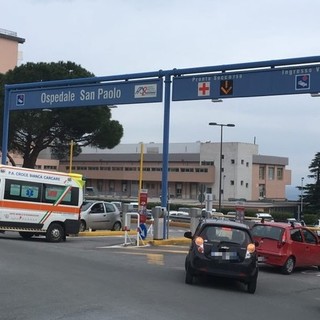 Savona, investimento pedonale in via Belloro: una donna in codice rosso al San Paolo