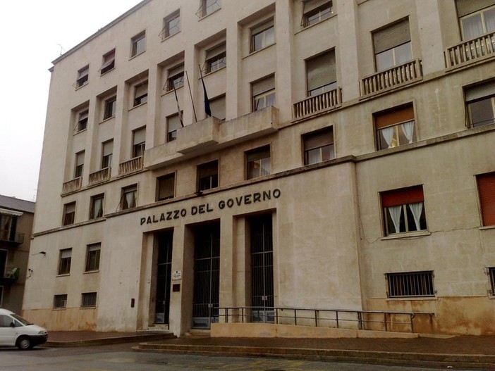 Savona, i dipendenti della ditta di pulizie che ha l'appalto del Comune senza stipendio da marzo