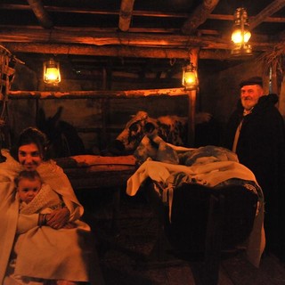 Quest'anno quattro giorni di visita per il presepe vivente di Segno "U bambin de cent'anni fà"