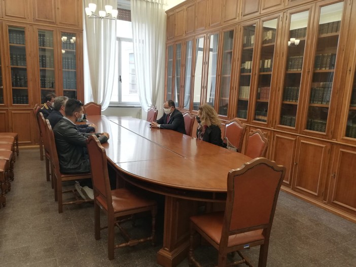 Savona, i poliziotti aggrediti alle Trincee ricevuti dal Prefetto Cananà