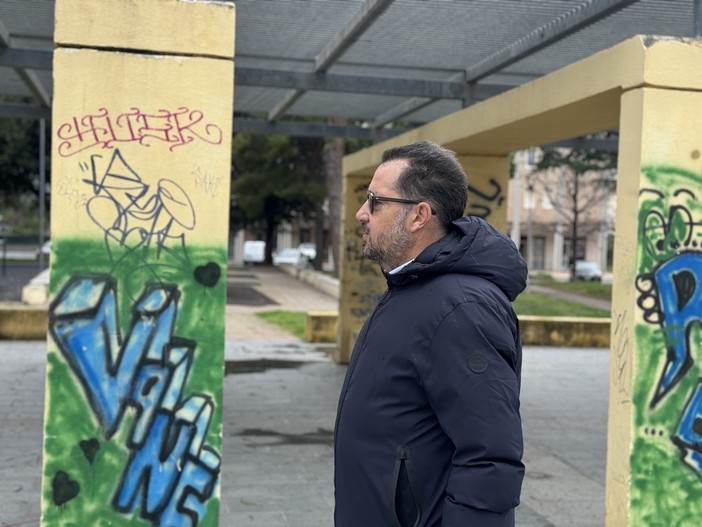 Albenga, Podio alla maggioranza: "Cinque anni di mani in mano. Dal Pd no a lezioni sulla sanità"