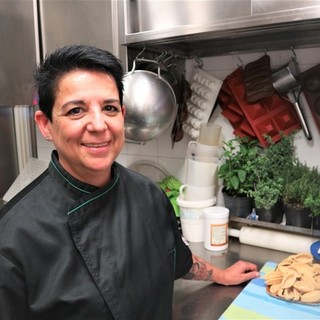 Albissola Marina (SV): alla 'Pignatta rossa' per trovare cibo per il corpo e arte per lo spirito