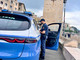 Savona, 41enne minaccia l’ex e aggredisce i poliziotti: agente estrae il taser e lo blocca