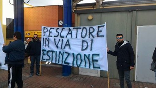 Pescatori a Roma contro il silenzio del Governo Pescatori a Roma contro il silenzio del Governo