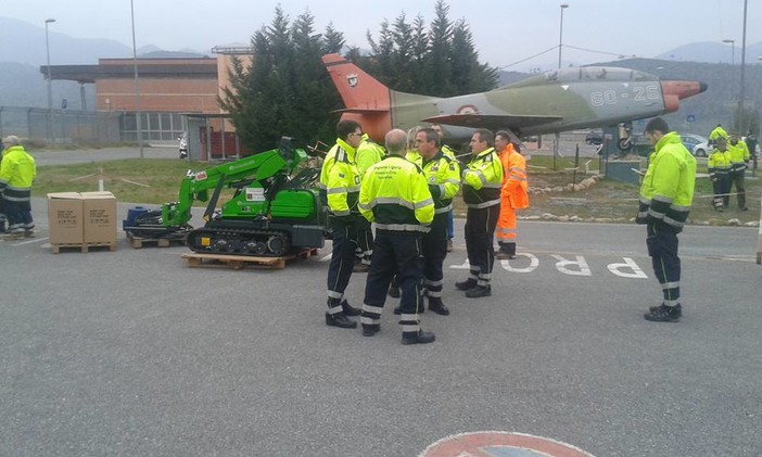 Manifestazione AIB a Villanova d'Albenga: la Protezione Civile di Cairo ritira una motocariola