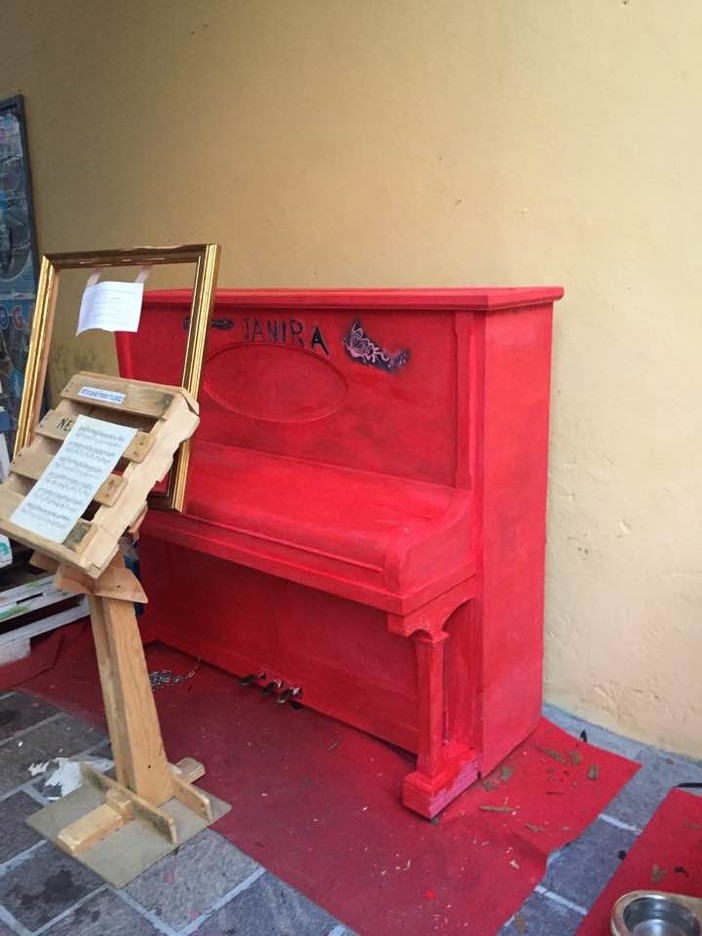 Finale Ligure inaugura domani il pianoforte per Janira Finale Ligure inaugura domani il pianoforte per Janira