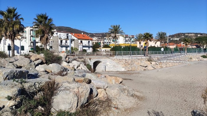 Nuovo camminamento tra Loano e Pietra Ligure: scadenza delle offerte il 10 novembre Nuovo camminamento tra Loano e Pietra Ligure: scadenza delle offerte il 10 novembre