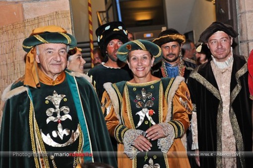 Albenga, prosegue lo scontro tra l'associazione MarEventi ed il sindaco Guarnieri: "Tacete"