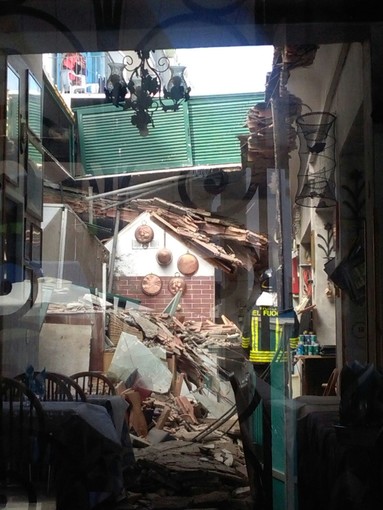 La pizzeria “Da Tonino” ad Alassio è tornata a vivere dopo il crollo nel quale la titolare aveva rischiato la vita