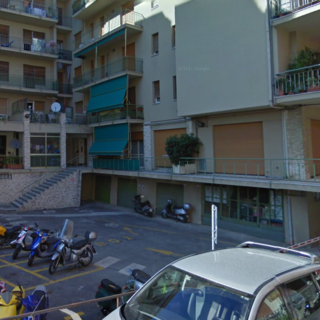 Dramma della solitudine a Pietra. Anziana trovata cadavere dopo giorni