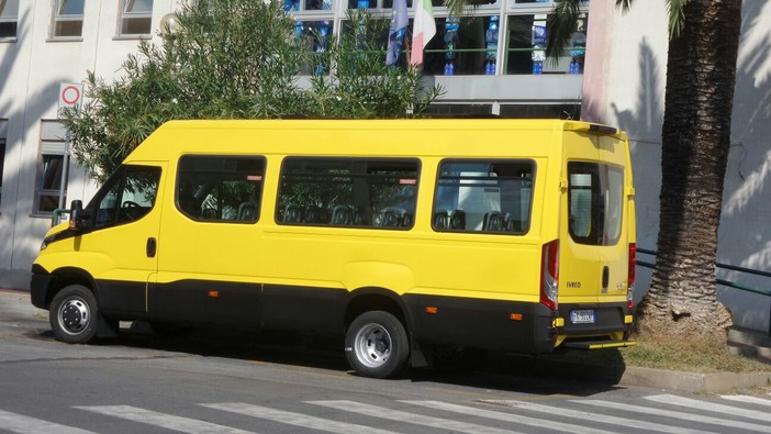 Bimbo dimenticato sullo scuolabus: proseguono le indagini per accertare eventuali responsabilità