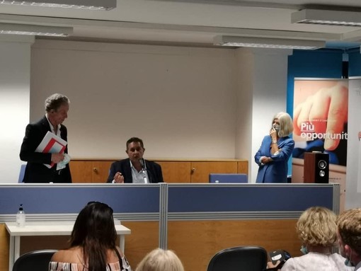 Regionali 2020, Lorenza Giudice presenta la propria candidatura con Cambiamo: "Un impegno a fianco del mondo che produce" Regionali 2020, Lorenza Giudice presenta la propria candidatura con Cambiamo: "Un impegno a fianco del mondo che produce"