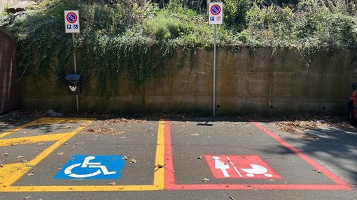 Stella, creati due nuovi parcheggi rosa per le future mamme Stella, creati due nuovi parcheggi rosa per le future mamme