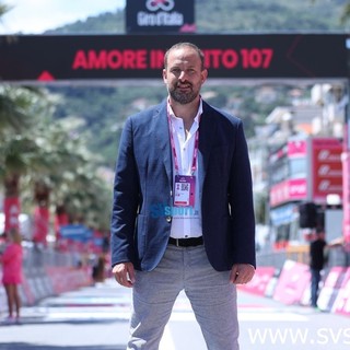 Andora a Roma sul palco del Giro E. Il vicesindaco Paolo Rossi in sella con il Team ANCI