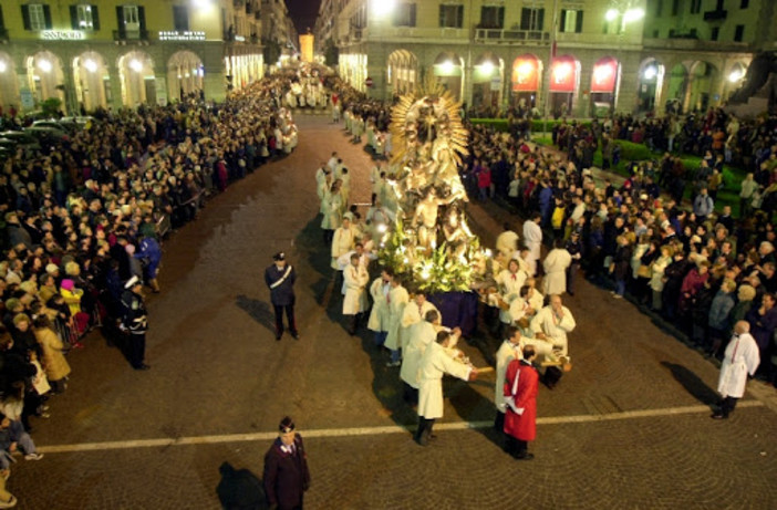 Savona, il Coronavirus fa saltare la Processione del Venerdi Santo: appuntamento rinviato al 2021 Savona, il Coronavirus fa saltare la Processione del Venerdi Santo: appuntamento rinviato al 2021