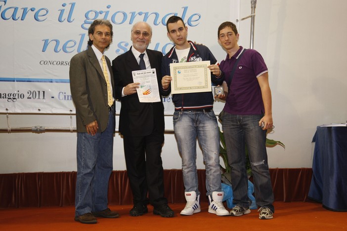 Il bimestrale del “Grassi” di Savona premiato dall’Ordine dei Giornalisti Il bimestrale del “Grassi” di Savona premiato dall’Ordine dei Giornalisti