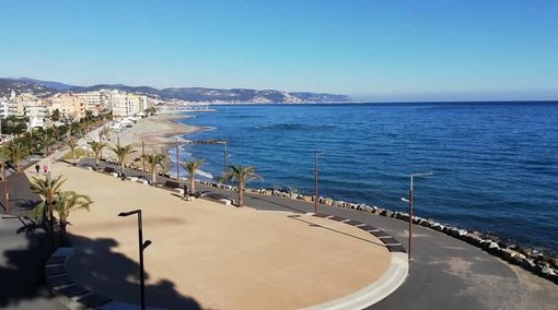 Spiagge libere a Borghetto, il sindaco Canepa: "Rimarranno, come promesso, completamente gratuite" Spiagge libere a Borghetto, il sindaco Canepa: "Rimarranno, come promesso, completamente gratuite"