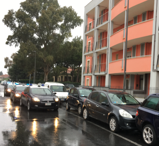 Albenga: sgomberati dai carabinieri i palazzi della Edilvele
