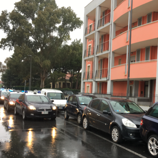 Albenga: sgomberati dai carabinieri i palazzi della Edilvele Albenga: sgomberati dai carabinieri i palazzi della Edilvele