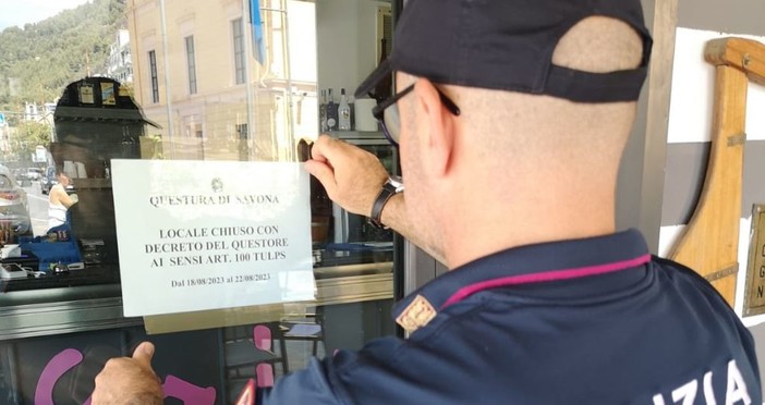 Laigueglia, serve alcol a minorenni: chiuso un bar per 5 giorni