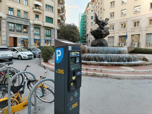 Savona, multa con ticket non scaduto, Tpl: "Il biglietto era al contrario, l'esposizione non era corretta" Savona, multa con ticket non scaduto, Tpl: "Il biglietto era al contrario, l'esposizione non era corretta"