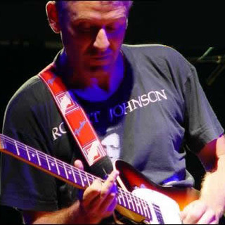 Il blues made in Italy di Paolo Bonfanti a Toirano per Piazze in Musica