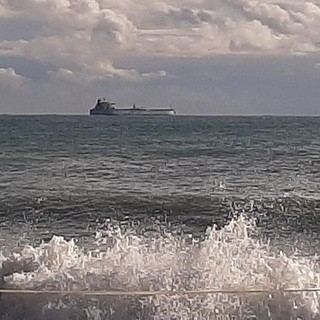 Piattaforma Maersk, in arrivo la nave portacontainer Artemis (FOTO)