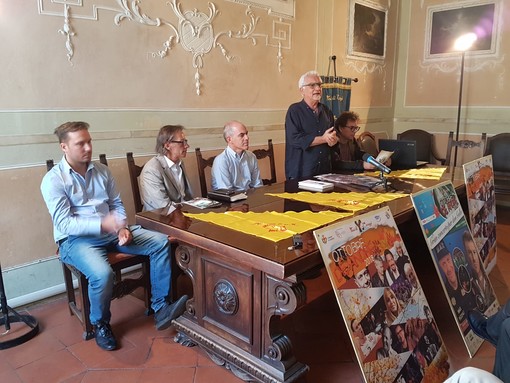 Albenga, la rassegna "Ottobre De André" si presenta: teatro, musica e solidarietà con Genova nel cuore